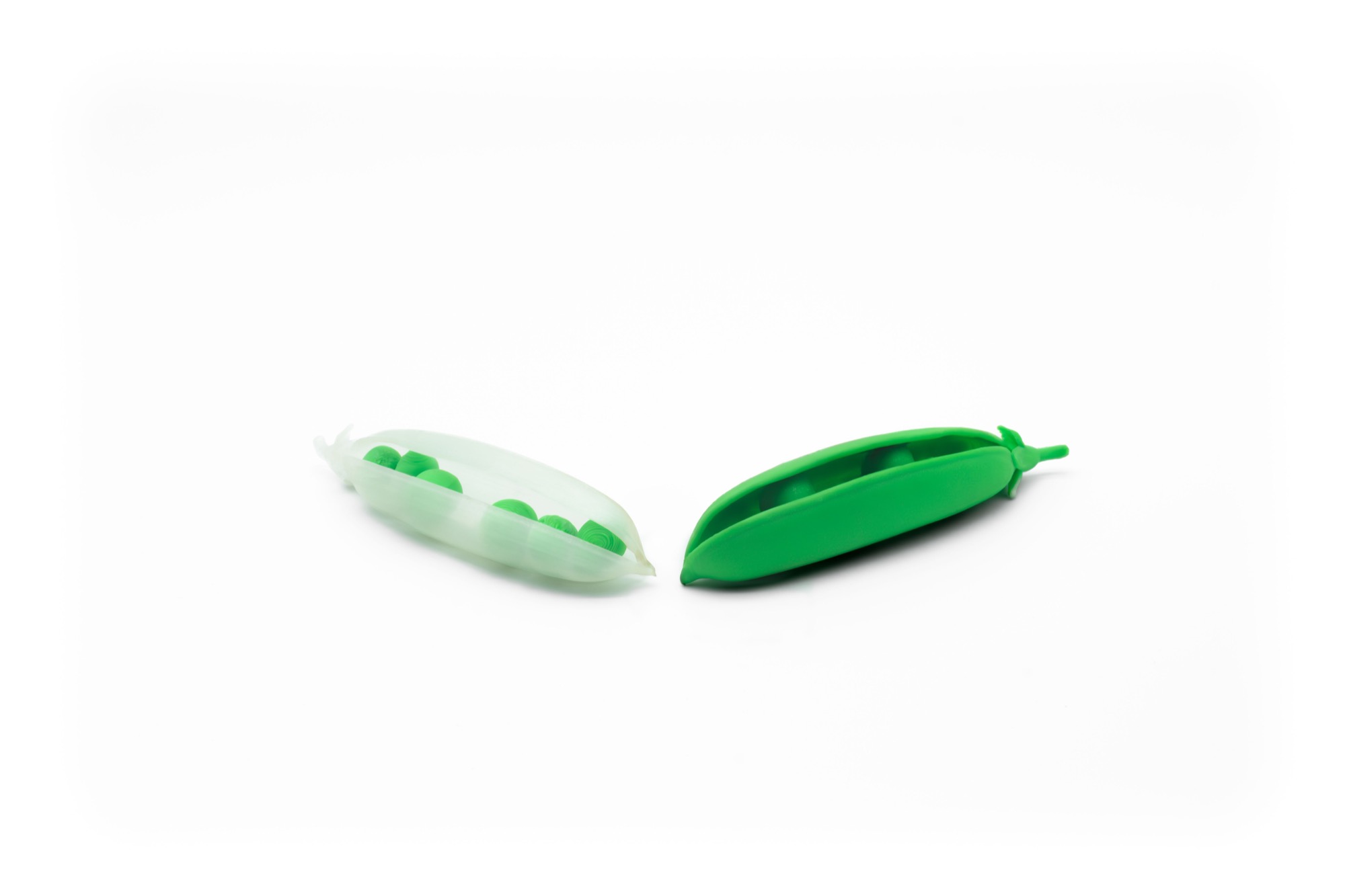 Pea Pod with Moving Peas – Brno Souvenir – detail view